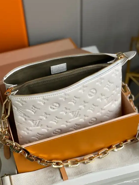 WIS COUSSIN VUITTON LOUIS PM 0612